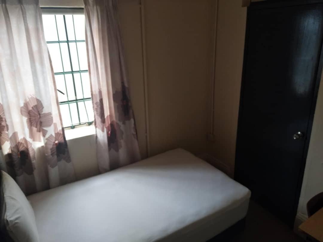 Grocer'S Inn Backpackers Guesthouse كوالالمبور المظهر الخارجي الصورة