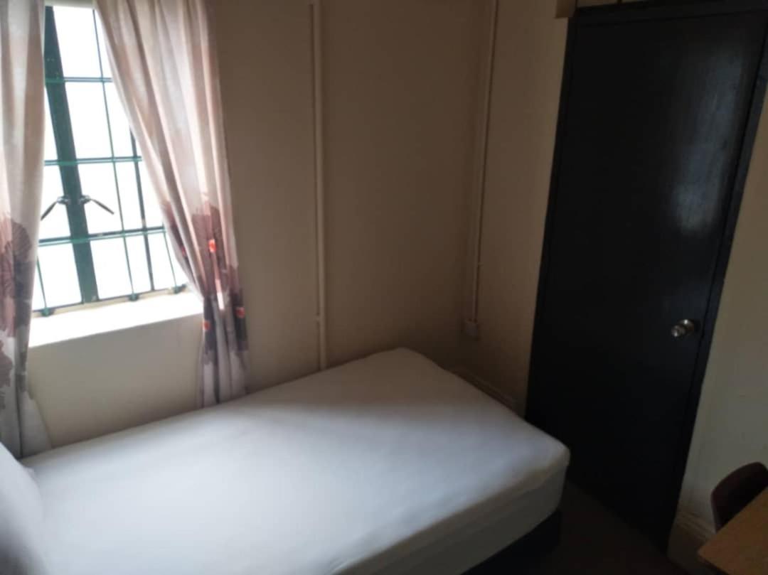 Grocer'S Inn Backpackers Guesthouse كوالالمبور المظهر الخارجي الصورة